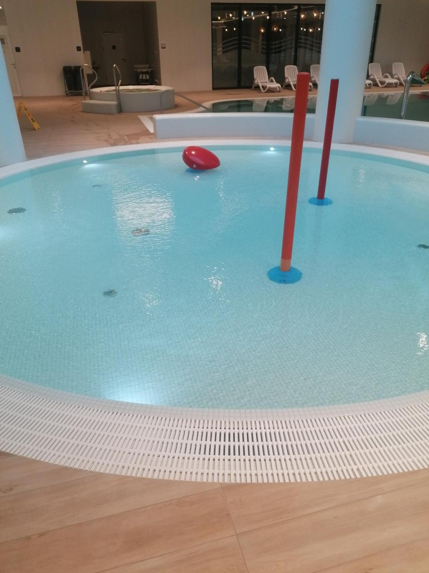 Pinea Apartament Z Widokiem Na Morze Z Basenem I Spa Przy Plazy Pobierowo Buitenkant foto
